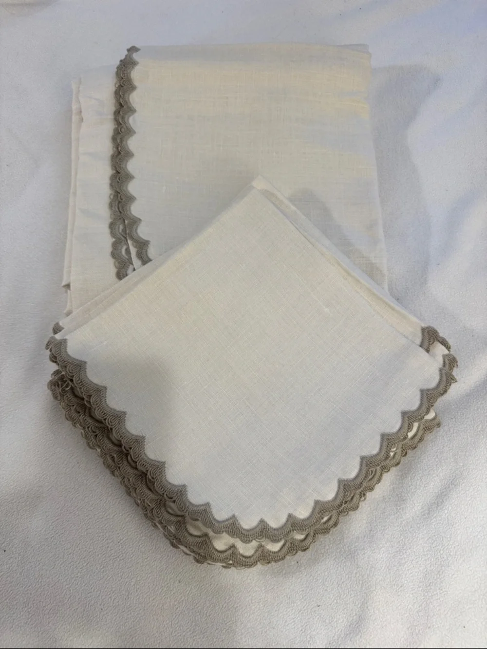 Vintage Linen Tablecloth & 8 Napkins Set Scalloped Crochet Trim Ivory